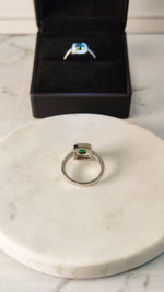 Load image into Gallery viewer, Anillo Esmeralda, Plata 925
